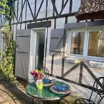 Holiday home Paisible Chaumiere Normande Proche Bourg - Jardin - Campagne *