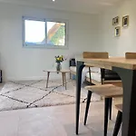 Paisible Chaumiere Normande Proche Bourg - Jardin - Campagne Holiday home Saint-Symphorien (Eure)