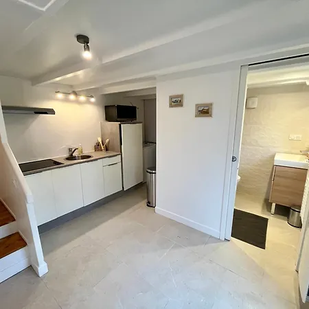 Paisible Chaumiere Normande Proche Bourg - Jardin - Campagne Tatil Evi