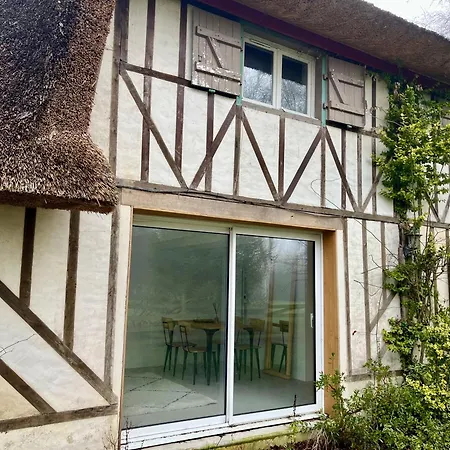 Paisible Chaumiere Normande Proche Bourg - Jardin - Campagne Holiday home